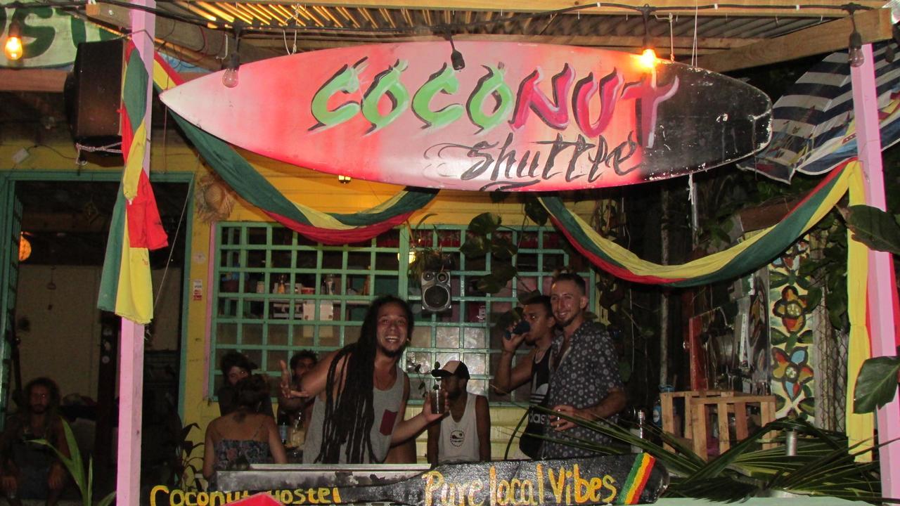 Coconut Hostel Bocas Town Zewnętrze zdjęcie