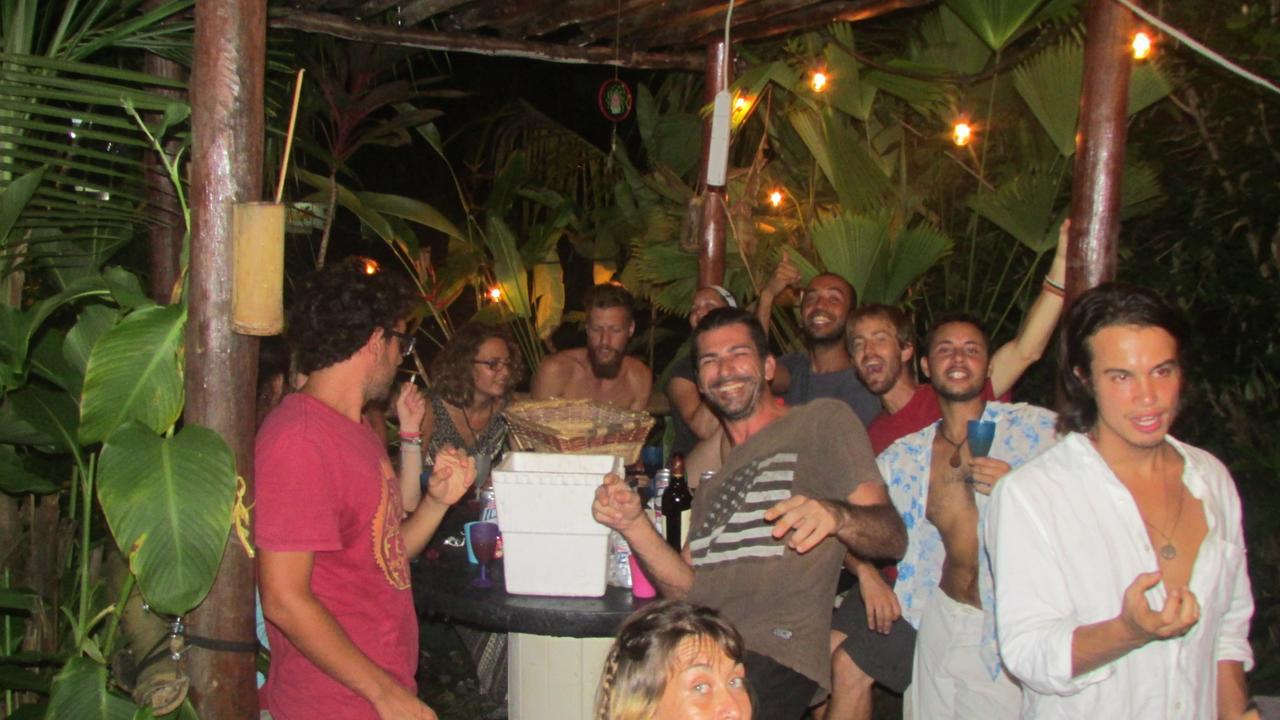 Coconut Hostel Bocas Town Zewnętrze zdjęcie