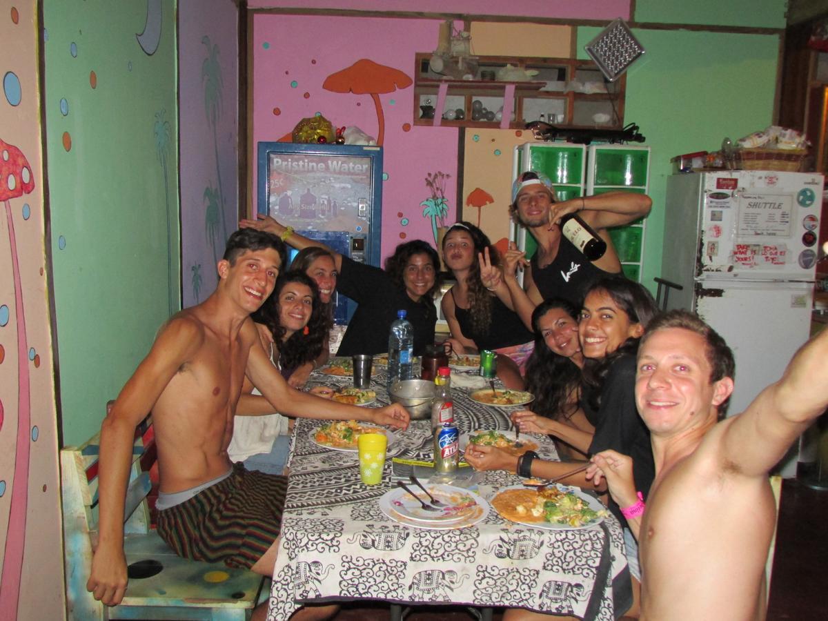 Coconut Hostel Bocas Town Zewnętrze zdjęcie