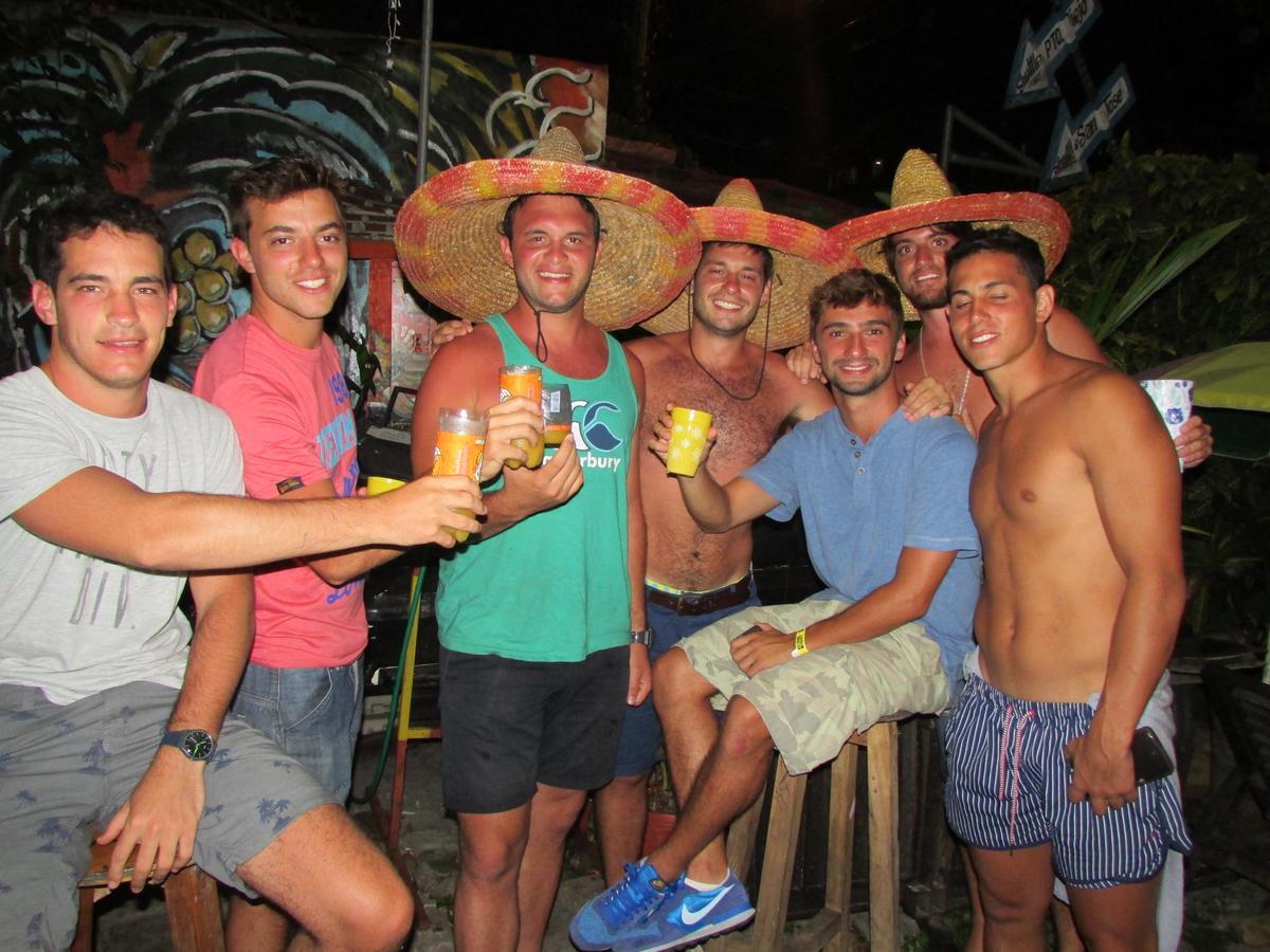 Coconut Hostel Bocas Town Zewnętrze zdjęcie